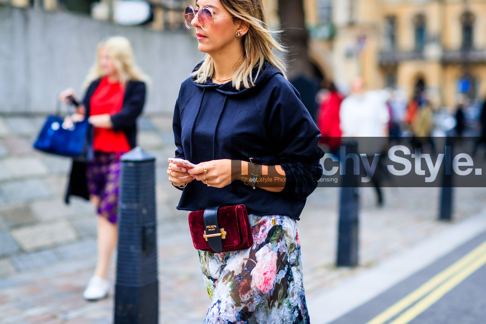 atmosphere details, black sweater, bordeaux, burgundy, detail, fashion week, floral, flowers, frenchystyle, FW, hoodie, horizontal, jonathan paciullo, leather bag, LFW, LONDON, prada, printed skirt, red bag, SPRING SUMMER 2018, SS 18, street style