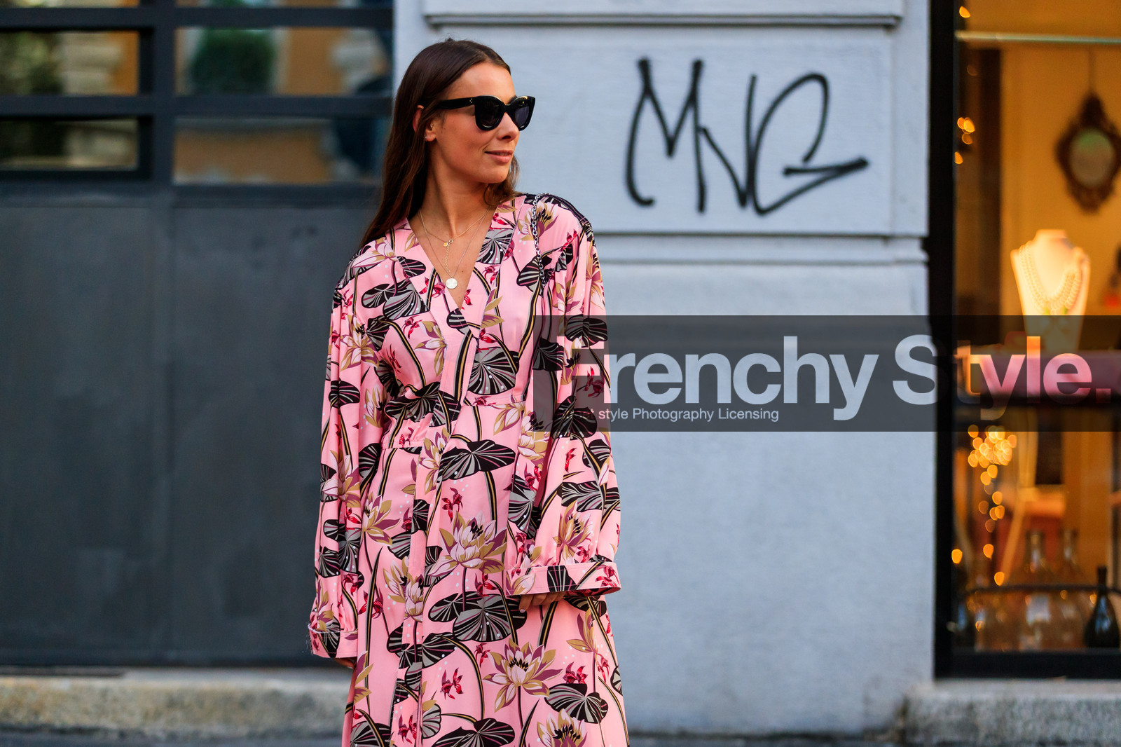 alice & j.s, atmosphere details, detail, fashion week, floral, flowers, frenchystyle, FW, graphic dress, horizontal, jonathan paciullo, MFW, MILAN, pink dress, printed dress, SPRING SUMMER 2018, SS 18, street style, sunglasses