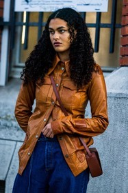 bag, blue denim, blue jean, brown bag, camel shirt, crossbody bag, curly hair, denim, hairstyle, jean, leather bag, leather shirt, shirt, street style, jonathan paciullo, FW, frenchystyle, fashion week, PFW, PARIS, SPRING SUMMER 2022, SS 22, vertical, atmosphere details