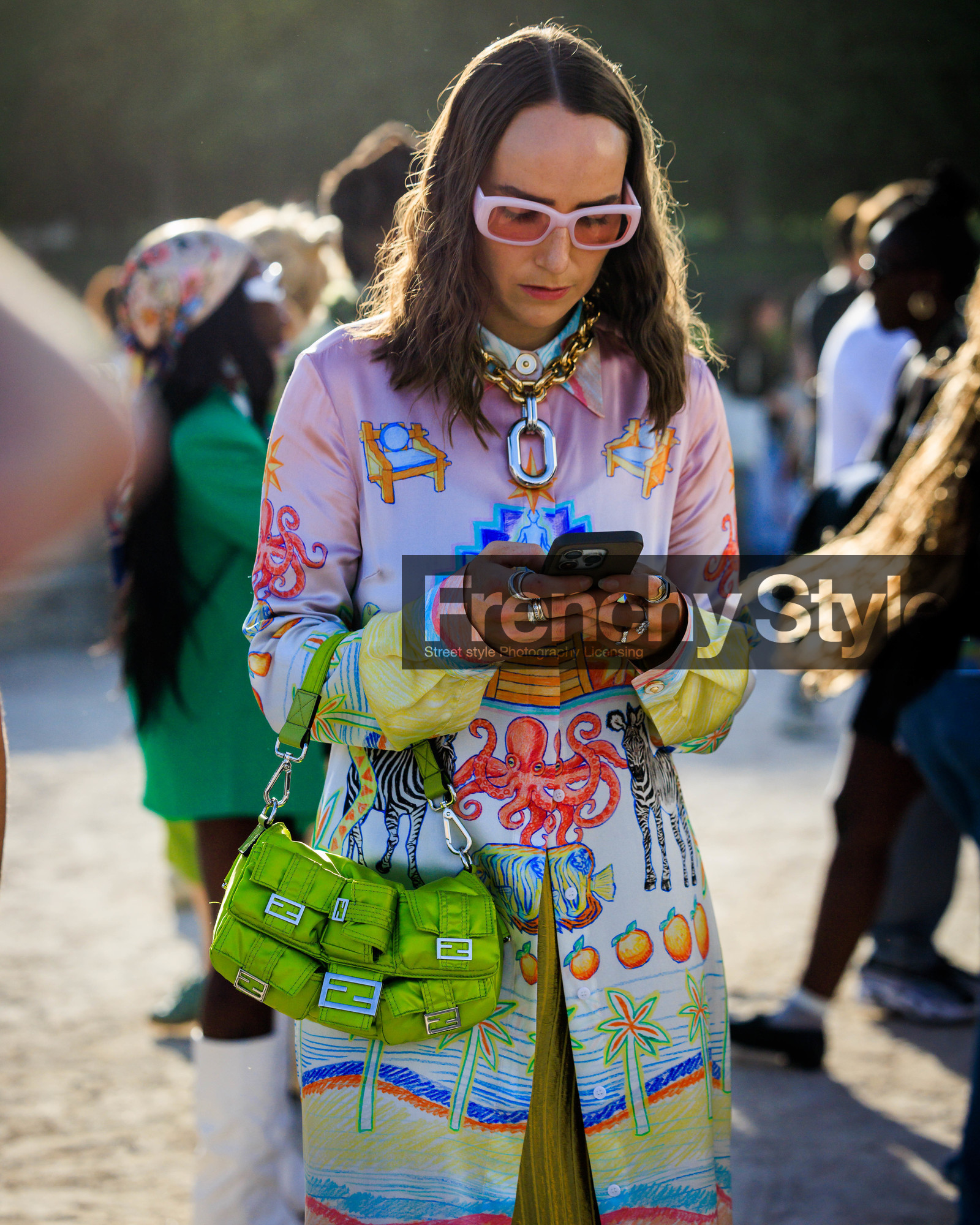 PARIS, PFW, fashion week, frenchystyle, FW, jonathan paciullo, street style, SPRING SUMMER 2024, SS 24, vertical, atmosphere details, detail