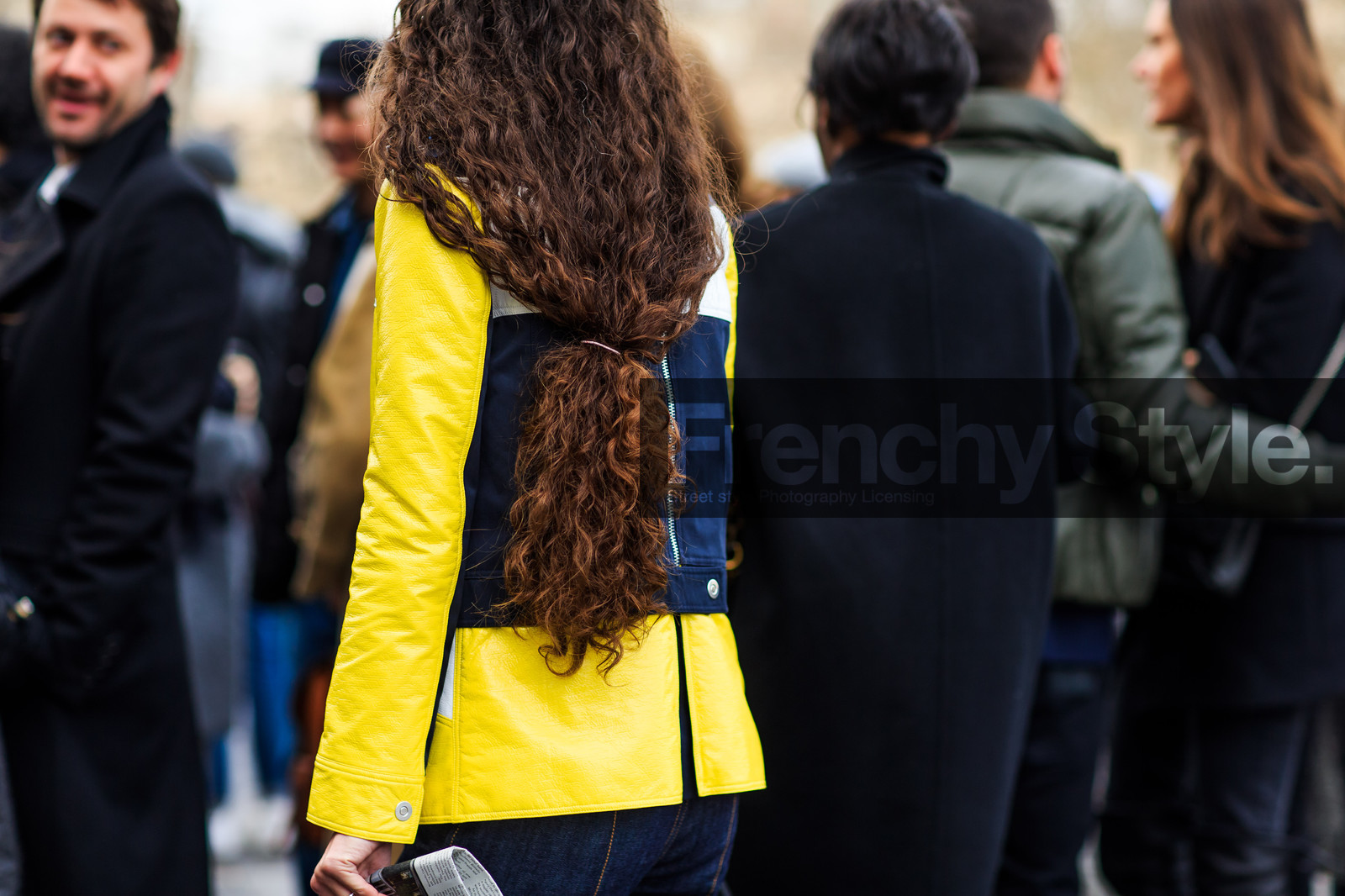 atmosphere details, AUTUMN WINTER 2016-2017, AW 16-17, curly hair, detail, FALL WINTER 2016-2017, fashion week, frenchystyle, FW, FW 16-17, horizontal, jonathan paciullo, long hair, PARIS, PFW, street style, yellow coat, yellow jacket