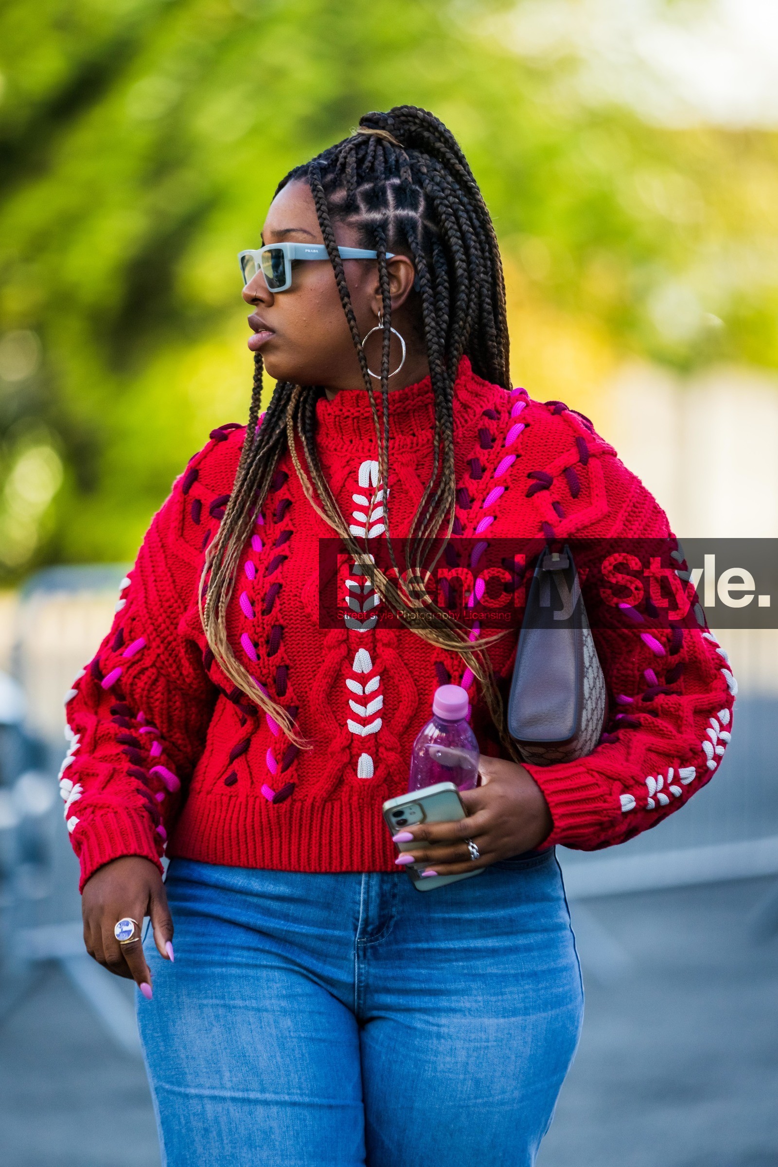 bag, blue denim, blue jean, blue sunglasses, braid, brown bag, denim, earrings, embroidered knitwear, embroidery, hairstyle, hoops, jean, knitwear, red knitwear, sunglasses, street style, jonathan paciullo, FW, frenchystyle, fashion week, PFW, PARIS, SPRING SUMMER 2022, SS 22, vertical, atmosphere details