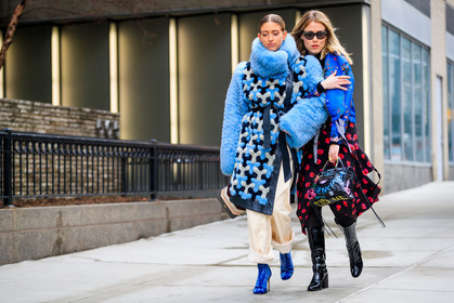 balenciaga, black bag, black shoes, black skirt, blue boots, blue fur coat, blue jacket, floral, flowers, fur jacket, graffiti, graphic bag, graphic skirt, high boots, high heels, leather bag, leather shoes, mulberry, multicolor bag, printed bag, printed skirt, red skirt, sunglasses, trousers, white pants, street style, jonathan paciullo, FW, frenchystyle, fashion week, NYFW, NEW YORK, AUTUMN WINTER 2018-2019, AW 18-19, FALL WINTER 2018-2019, FW 18-19, atmosphere details, horizontal, full length, Annabel Rosendahl, emili sindlev