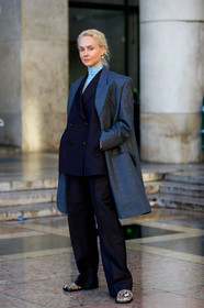 olga karput, light blue top, navy blue jacket, navy blue pants, navy blue suits, loose pants, loose jacket, loose suits, checked coat, grey coat, navy blue coat, turtleneck top, pearl earrings, dangling earrings, strassed make up, make up, make up details, glitter make up, pink eyeshadows, beige leather loafers, animal skin loafers, fashion week, frenchystyle, FW, jonathan paciullo, street style, PFW, PARIS, vertical, full length