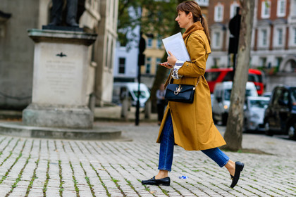 atmosphere details, black bag, black loafers, blue denim, camel coat, denim pants, fashion week, frenchystyle, full length, fur collar, FW, gucci, horizontal, jeans, jonathan paciullo, jw anderson, leather bag, leather shoes, LFW, LONDON, overcoat, SPRING SUMMER 2017, SS 17, street style, trousers, woman