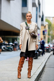 nina suess, light beige jacket, loose jacket, max mara boots, brown leather boots, high boots, animal skin boots, louis vuitton bag, monogrammed bag, crossbody bag, logo strap bag, round shape bag, multi necklace, golden necklace, chain necklace, charms necklace, fashion week, frenchystyle, FW, jonathan paciullo, street style, MFW, MILAN, SPRING SUMMER 2020, SS 20