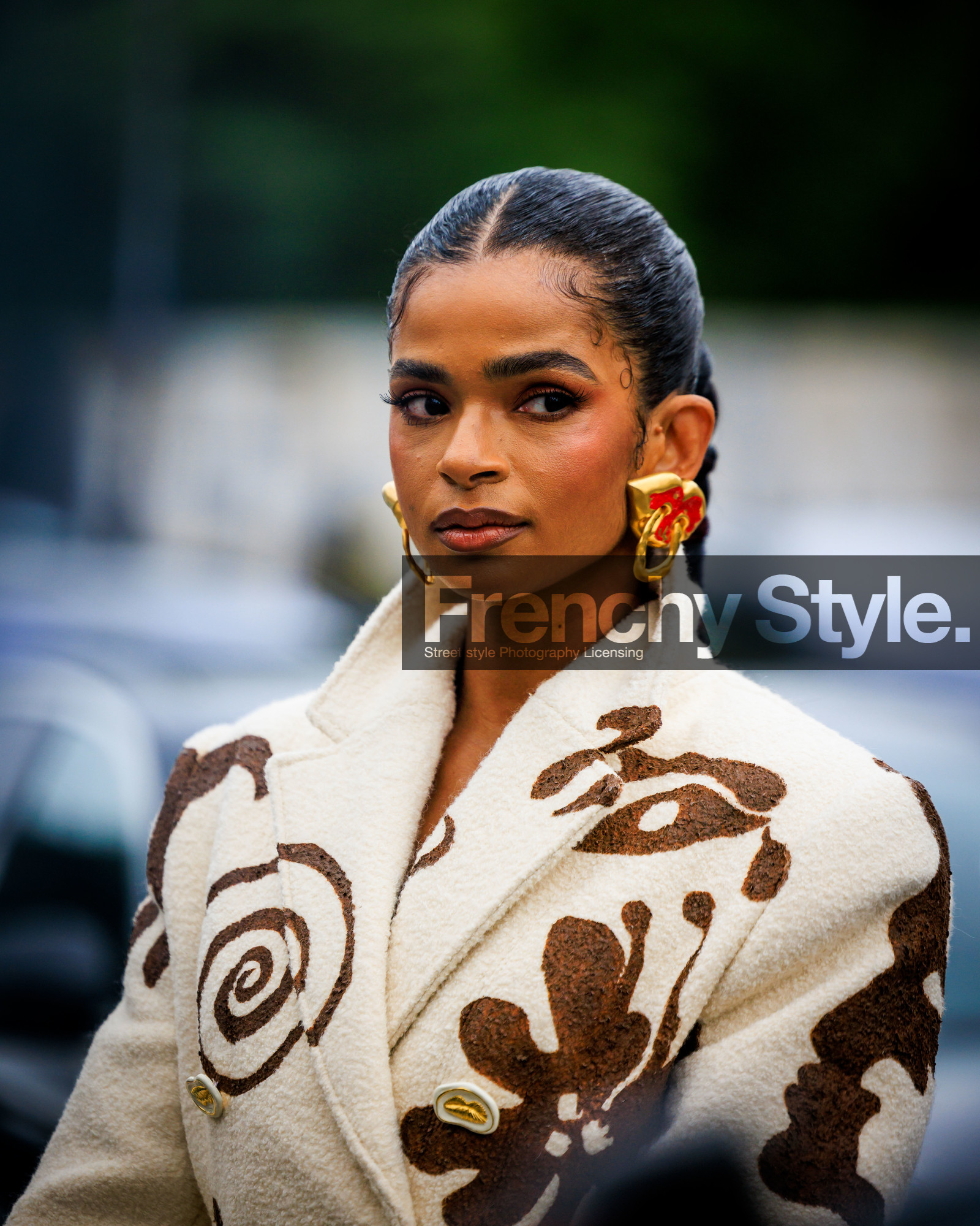 fashion week, frenchystyle, FW, jonathan paciullo, street style, PFW, PARIS, FW 23-24, FALL WINTER 2023-2024, AUTUMN WINTER 2023-2024, HAUTE COUTURE, vertical, atmosphere details, detail