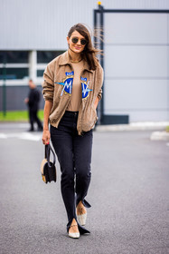bag, beige jacket, beige sandals, beige top, bicolor bag, black denim, corduroy jacket, jacket, Kate Darma, sandals, split, sunglasses, top, zipped jacket, PARIS, PFW, fashion week, frenchystyle, FW, jonathan paciullo, street style, SPRING SUMMER 2022, SS 22, vertical, full length