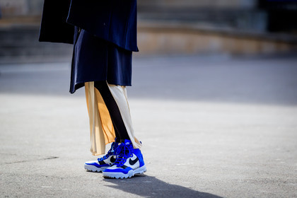 atmosphere details, AUTUMN WINTER 2017-2018, AW 17-18, blue sneakers, detail, FALL WINTER 2017-2018, fashion week, frenchystyle, FW, FW 17-18, horizontal, jonathan paciullo, leather shoes, nike, PARIS, PFW, street style