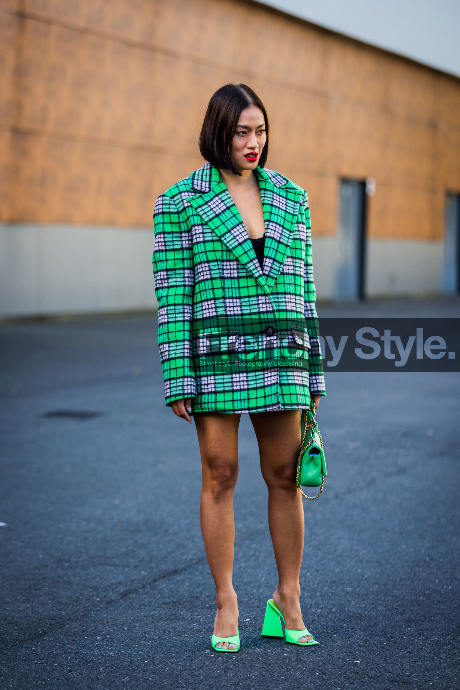 bag, blazer, check, checked blazer, fluo green, fluo green blazer, fluo green sandals, green bag, print, printed blazer, sandals, the attico, Tiffany Hsu, street style, jonathan paciullo, FW, frenchystyle, fashion week, PFW, PARIS, SPRING SUMMER 2022, SS 22, vertical, full length