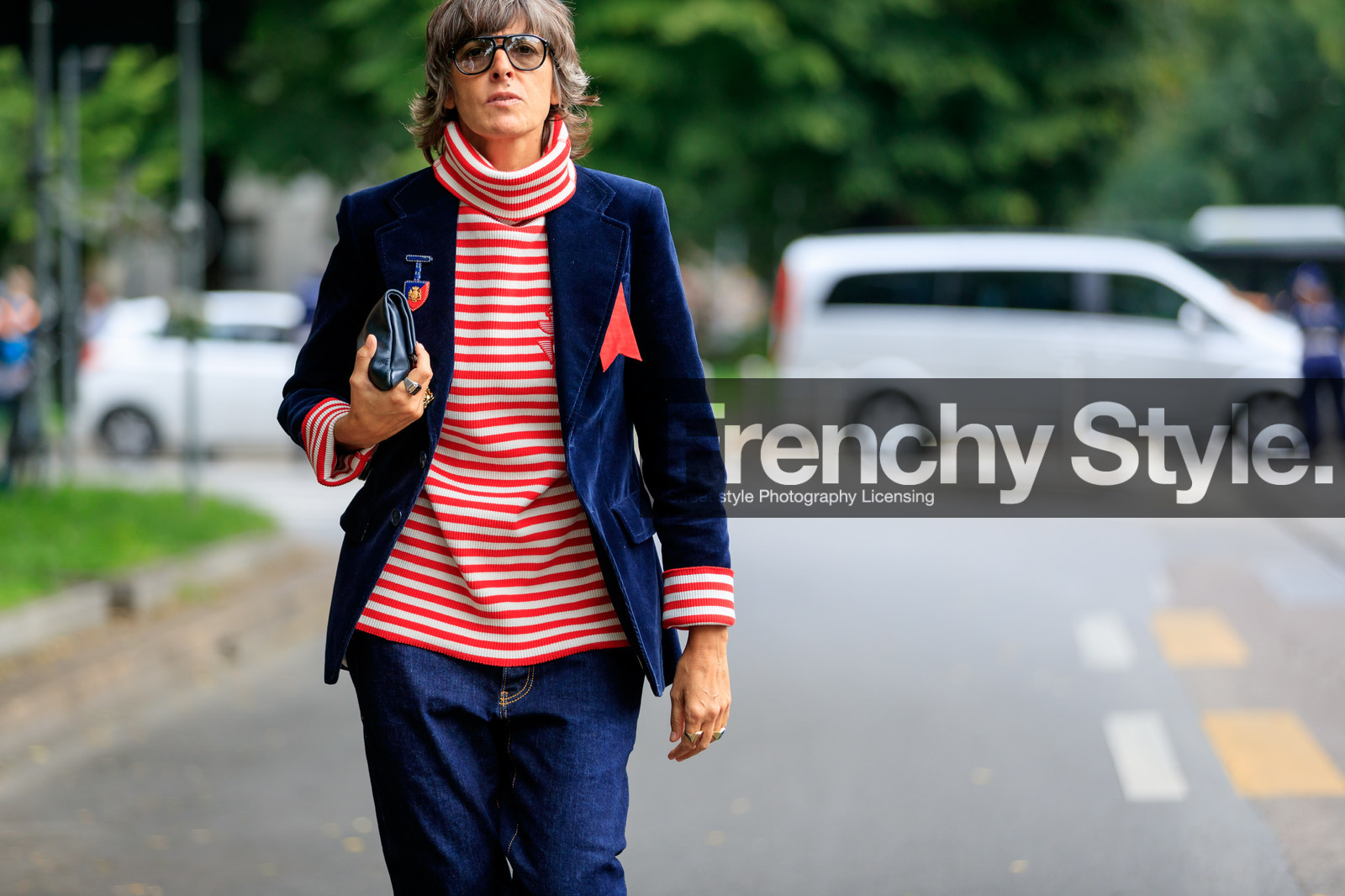 ana gimeno brugada, atmosphere details, black clutch, blazer, blue denim, denim pants, detail, fashion week, frenchystyle, FW, geometric, graphic sweater, horizontal, jeans, jonathan paciullo, leather bag, MFW, MILAN, navy jacket, red sweater, SPRING SUMMER 2017, SS 17, street style, striped sweater, stripes, sunglasses, trousers, turtleneck sweater, velvet