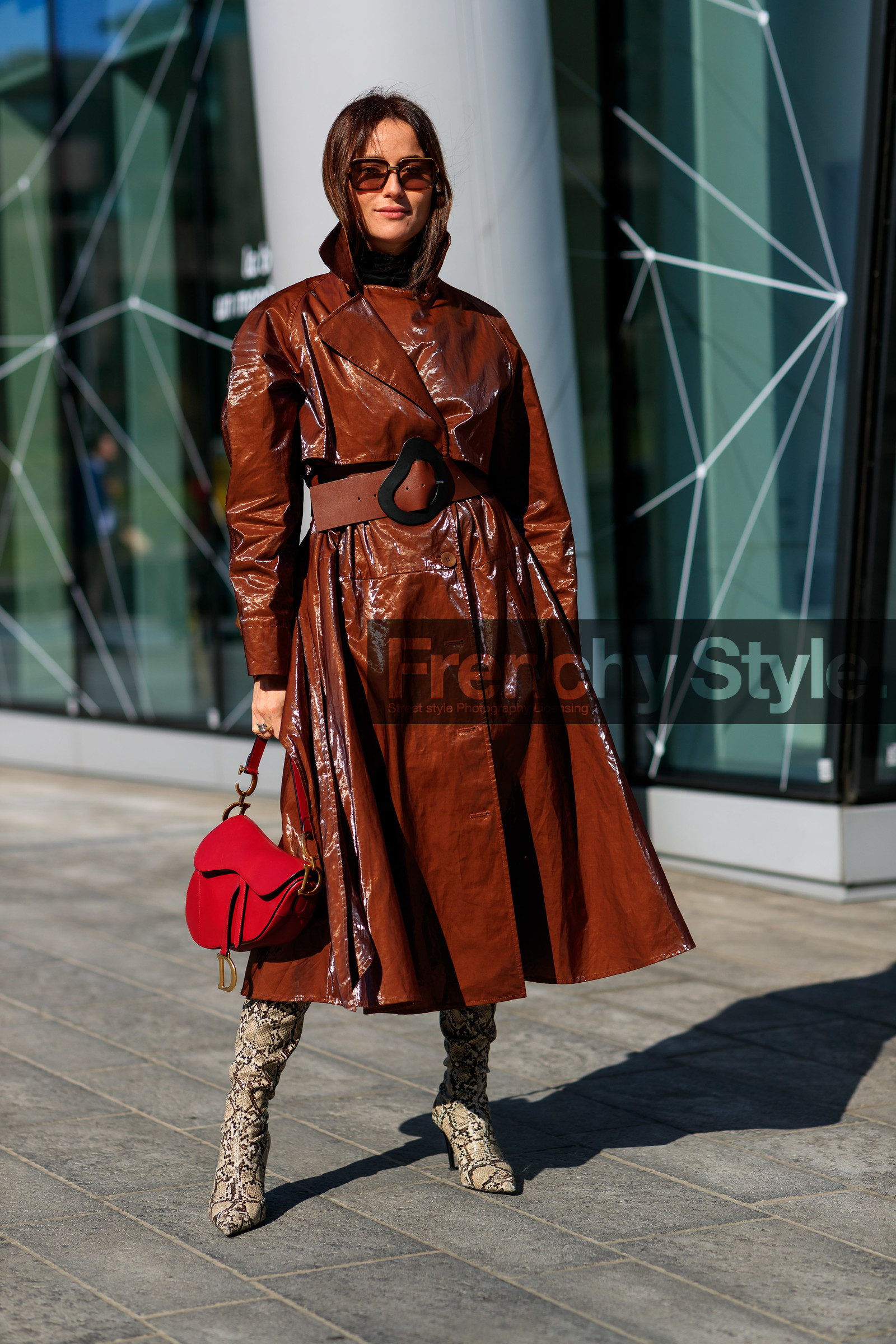 beige boots, brown coat, christian dior, high boots, leather bag, leather coat, leather shoes, lena lademann, red bag, saddle bag, snake print, sunglasses, trench coat, MILAN, MFW, fashion week, frenchystyle, FW, jonathan paciullo, street style, AUTUMN WINTER 2019-2020, AW 19-20, FALL WINTER 2019-2020, FW 19-20, vertical, full length