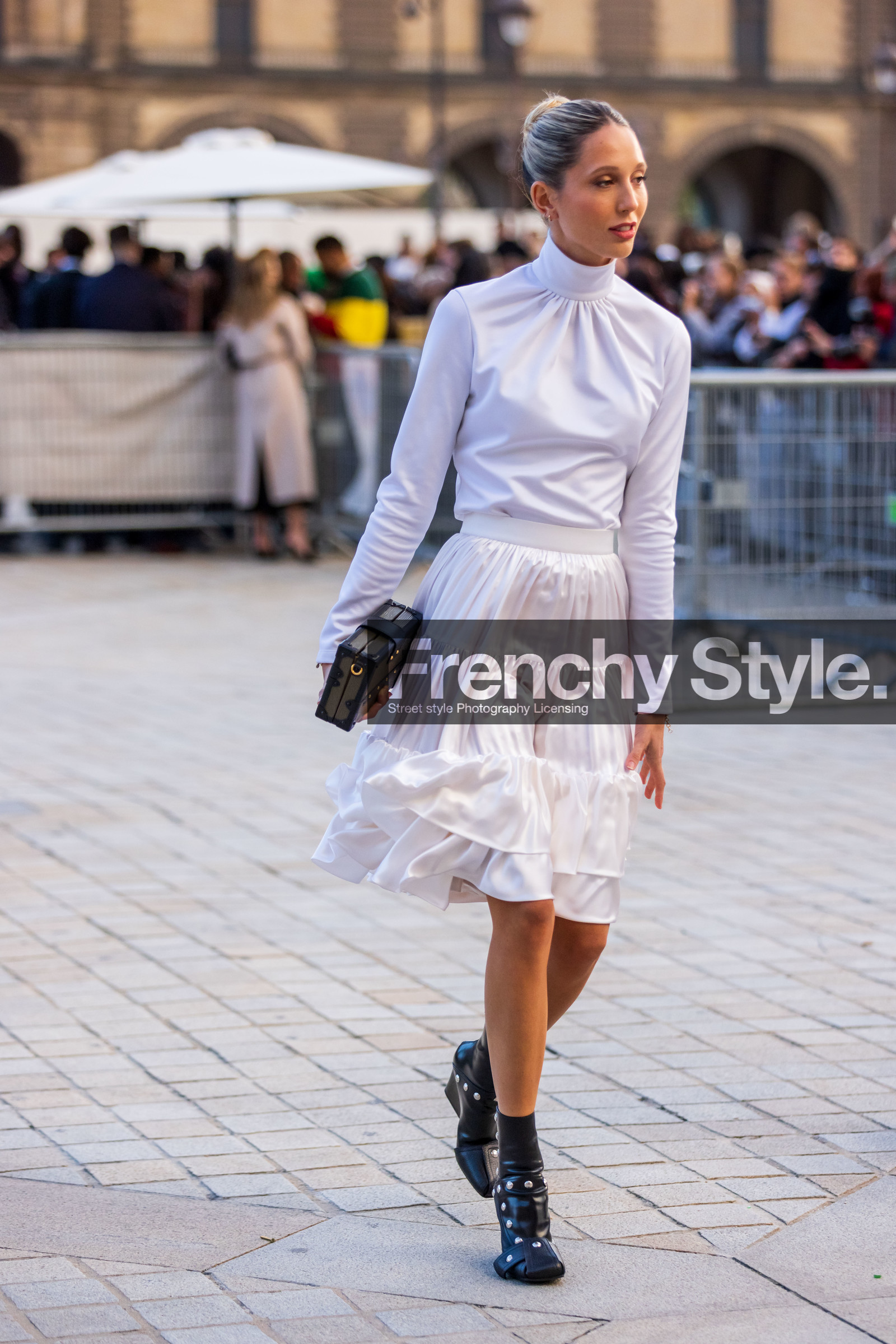 black boots, boots, clutch, louis vuitton look, Maria Olympia of Greece, ruffles, skirt, turtleneck, white skirt, white turtleneck, fashion week, frenchystyle, FW, jonathan paciullo, street style, PFW, PARIS, SPRING SUMMER 2022, SS 22, vertical, full length