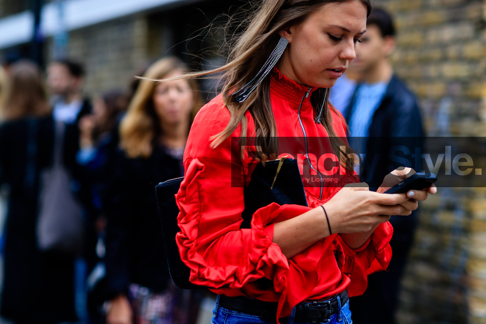 atmosphere details, black bag, blue denim, denim pants, detail, earrings, fashion week, frenchystyle, FW, horizontal, jeans, jonathan paciullo, leather bag, LFW, LONDON, red top, SPRING SUMMER 2017, SS 17, street style, trousers, woman