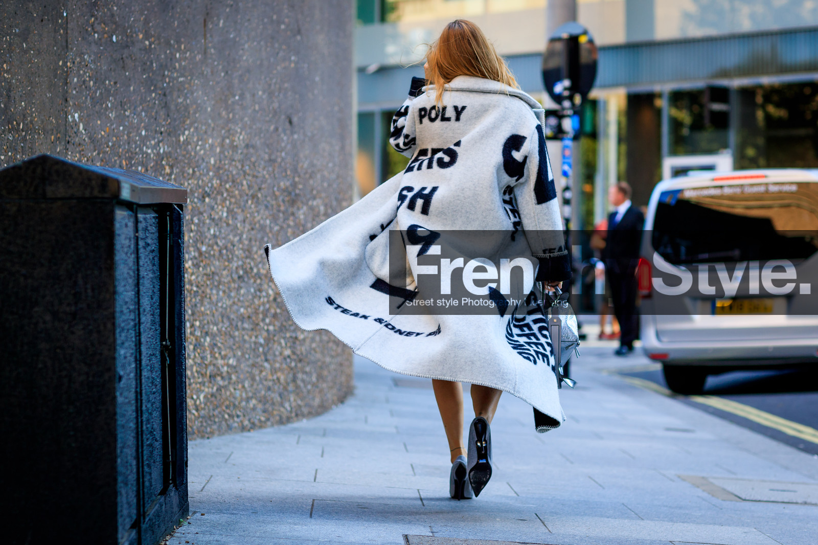 balenciaga, black and white, céline, graphic jacket, grey shoes, high heels, leather bag, leather shoes, loewe, pernille teisbaek, printed jacket, shiny bag, silver bag, white coat, fashion week, frenchystyle, FW, jonathan paciullo, street style, LFW, LONDON, SPRING SUMMER 2019, SS 19, atmosphere details, horizontal, full length