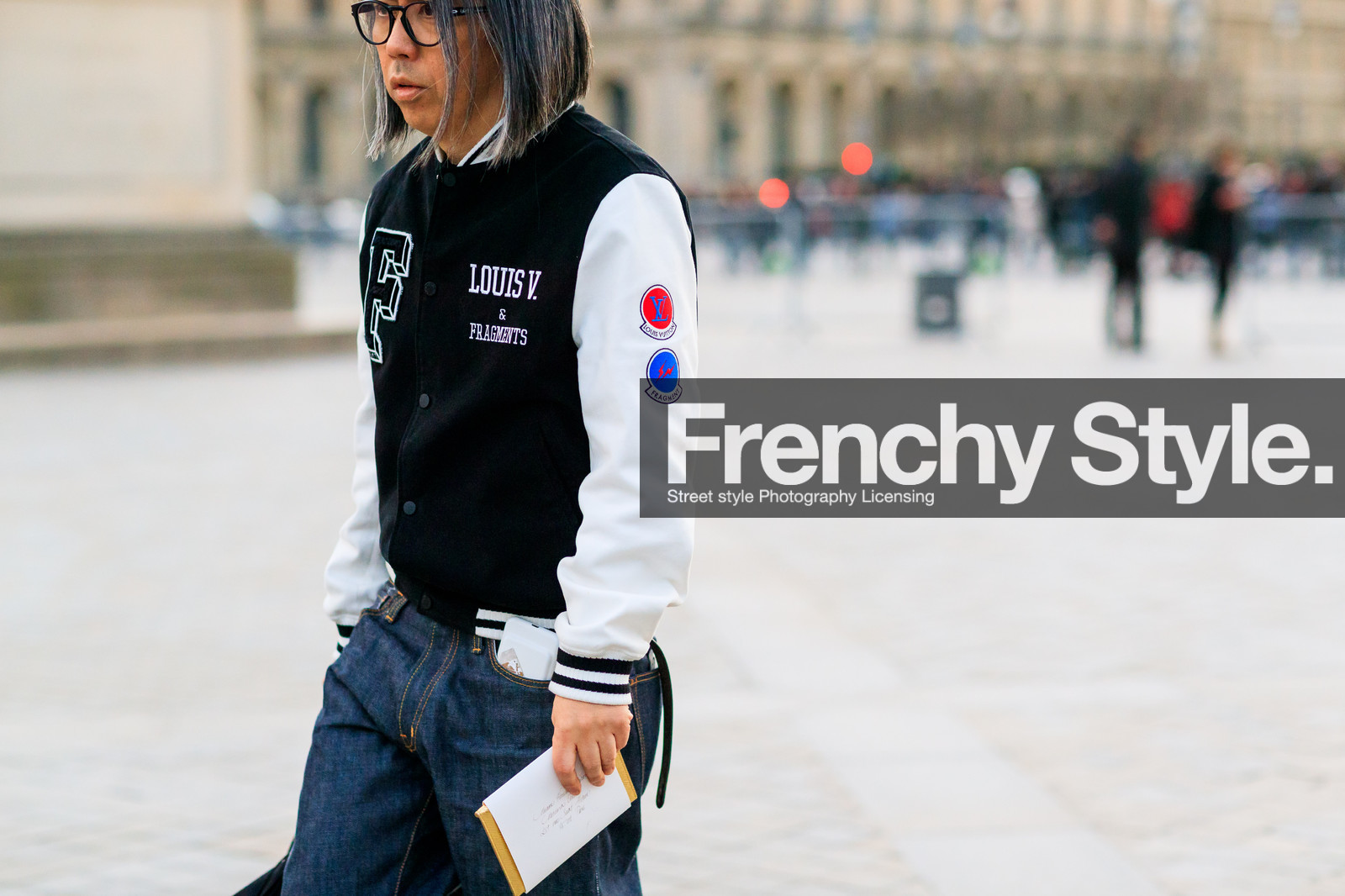 atmosphere details, AUTUMN WINTER 2017-2018, AW 17-18, black jacket, blue denim, denim pants, detail, FALL WINTER 2017-2018, fashion week, frenchystyle, FW, FW 17-18, graphic jacket, horizontal, jeans, jonathan paciullo, louis vuitton, PARIS, PFW, printed jacket, street style, teddy jacket, trousers