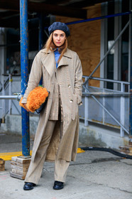 beige coat, beige pants, beret, black hat, black shoes, checked, fur bag, leather bag, leather shoes, orange bag, plaid, tartan, trousers, street style, jonathan paciullo, FW, frenchystyle, fashion week, NYFW, NEW YORK, AUTUMN WINTER 2018-2019, AW 18-19, FALL WINTER 2018-2019, FW 18-19, vertical, full length, jaime ridge