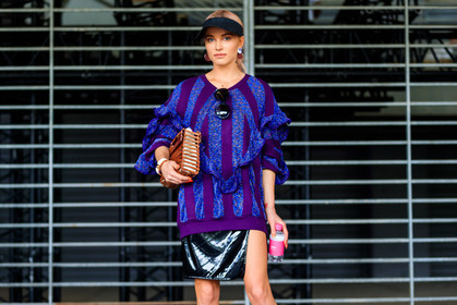 atmosphere details, black cap, black skirt, brown bag, detail, earrings, fashion week, frenchystyle, FW, horizontal, jonathan paciullo, julia k, leather bag, MENSWEAR, PARIS, PFW, purple sweater, shiny sweater, SPRING SUMMER 2018, SS 18, street style