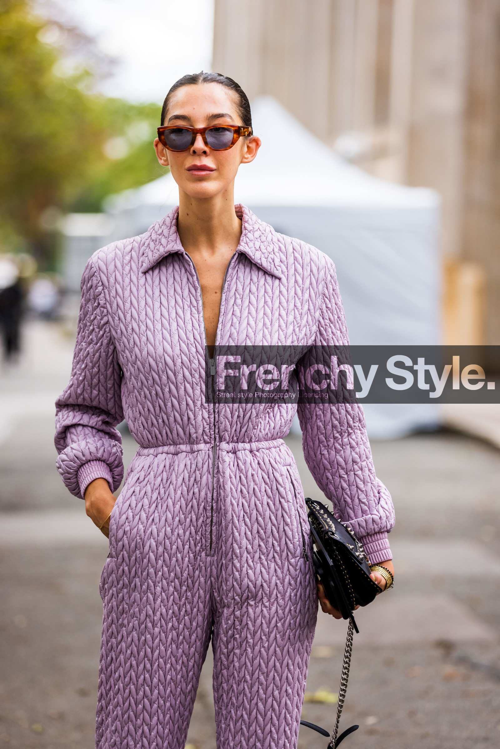 quilted suit, lilac suit, miu miu suit, fashion week, frenchystyle, FW, jonathan paciullo, street style, PFW, PARIS, SPRING SUMMER 2022, SS 22, vertical, atmosphere details