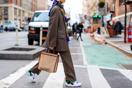 balenciaga, black bag, graphic jacket, high heels, leather bag, leather shoes, loewe, printed jacket, red jacket, trousers, white boots, street style, jonathan paciullo, FW, frenchystyle, fashion week, NYFW, NEW YORK, AUTUMN WINTER 2018-2019, AW 18-19, FALL WINTER 2018-2019, FW 18-19, atmosphere details, horizontal, detail, rachael wang
