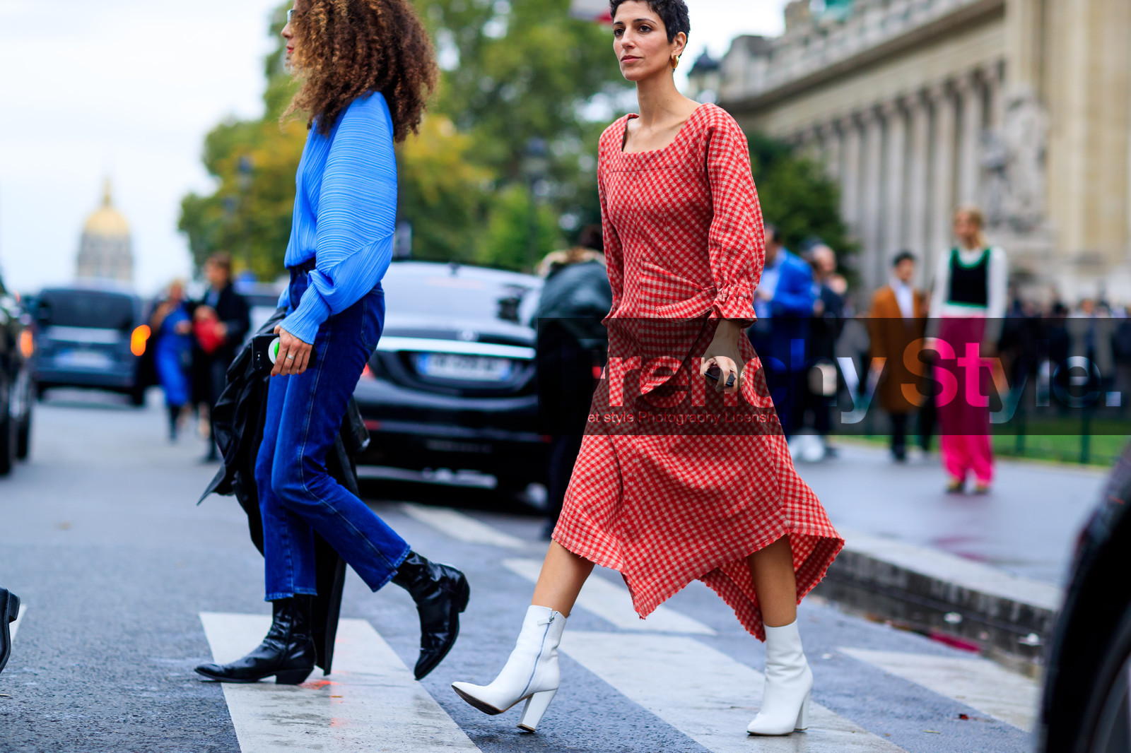 atmosphere details, checked dress, detail, earrings, fashion week, frenchystyle, FW, graphic dress, high heels, horizontal, jonathan paciullo, leather shoes, PARIS, PFW, plaid, printed dress, red dress, SPRING SUMMER 2018, SS 18, street style, white boots, yasmin sewell