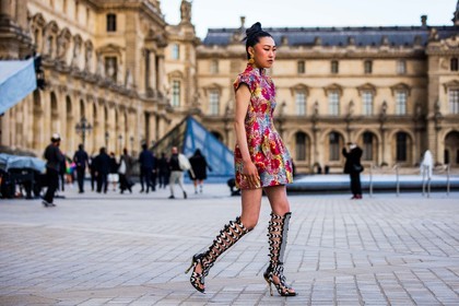bicolor shoes, black sandals, dress, earrings, floral print, flower, gold earrings, high sandals, Jaime Xie, print, printed dress, red dress, sandals, short dress, yellow dress, fashion week, frenchystyle, FW, jonathan paciullo, street style, PFW, PARIS, SPRING SUMMER 2022, SS 22, horizontal, atmosphere details, full length
