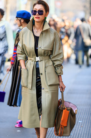 beige coat, brown bag, fendi, leather bag, leather coat, sunglasses, MILAN, MFW, fashion week, frenchystyle, FW, jonathan paciullo, street style, AUTUMN WINTER 2019-2020, AW 19-20, FALL WINTER 2019-2020, FW 19-20, vertical, atmosphere details, detail