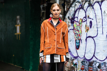 atmosphere details, AUTUMN WINTER 2016-2017, AW 16-17, black lips, camel jacket, chiara ferragni, chocker, detail, earrings, fashion week, frenchystyle, FW, FW 16-17, graphic jacket, horizontal, jonathan paciullo, NEW YORK, NYFW, prada, street style, suede jacket, woman
