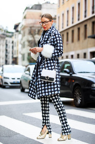 AUTUMN WINTER 2016-2017, AW 16-17, black and white bag, black coat, black pants, bulgari, FALL WINTER 2016-2017, fashion week, frenchystyle, full length, FW, FW 16-17, golden shoes, graphic coat, graphic pants, gucci, jonathan paciullo, leather bag, leather shoes, LFW, LONDON, MENSWEAR, metallic heels, Natalia Shustova, printed coat, printed pants, ray ban, shiny heels, street style, trousers, vertical, white fur