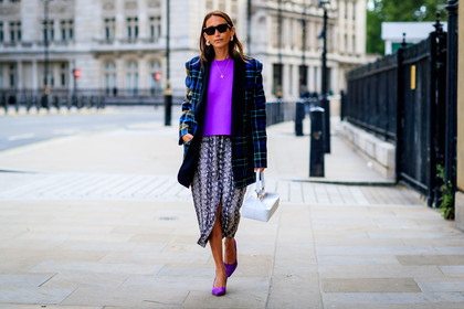 blazer, blue jacket, checked, chloe loulou de saison, graphic jacket, graphic skirt, grey skirt, high heels, leather bag, leather shoes, plaid, printed jacket, printed skirt, purple shoes, purple sweater, rejina pyo, sunglasses, tartan, white bag, fashion week, frenchystyle, FW, jonathan paciullo, street style, LFW, LONDON, SPRING SUMMER 2019, SS 19, atmosphere details, horizontal, full length