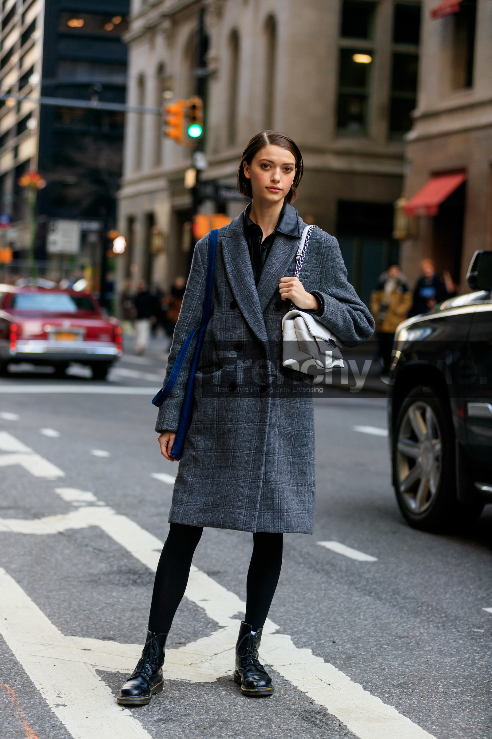 model, nude make up, hair details, make up, make up details, grey coat, checked coat, black tights, black leather boots, doc marteens shoes, laced boots, flat boots, white leather bag, shoulder bag, quilted bag, silvered chain strap bag, michael kors bag, fashion week, frenchystyle, FW, jonathan paciullo, street style, NYFW, NEW YORK, AUTUMN WINTER 2020-2021, FALL WINTER 2020-2021, FW 20-21, vertical, full length
