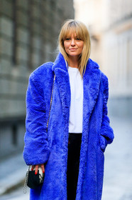 black and white bag, black pants, blue fur coat, graphic bag, jeanette madsen, leather bag, leather pants, printed bag, trousers, white t shirt, MILAN, MFW, fashion week, frenchystyle, FW, jonathan paciullo, street style, AUTUMN WINTER 2019-2020, AW 19-20, FALL WINTER 2019-2020, FW 19-20, vertical, atmosphere details, detail