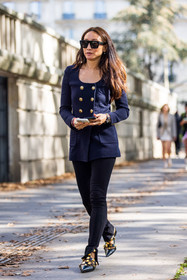 ballerines, black ballerines, black legging, black sunglasses, jacket, legging, navy jacket, sunglasses, valentino shoes, street style, jonathan paciullo, FW, frenchystyle, fashion week, PFW, PARIS, SPRING SUMMER 2022, SS 22, vertical, full length