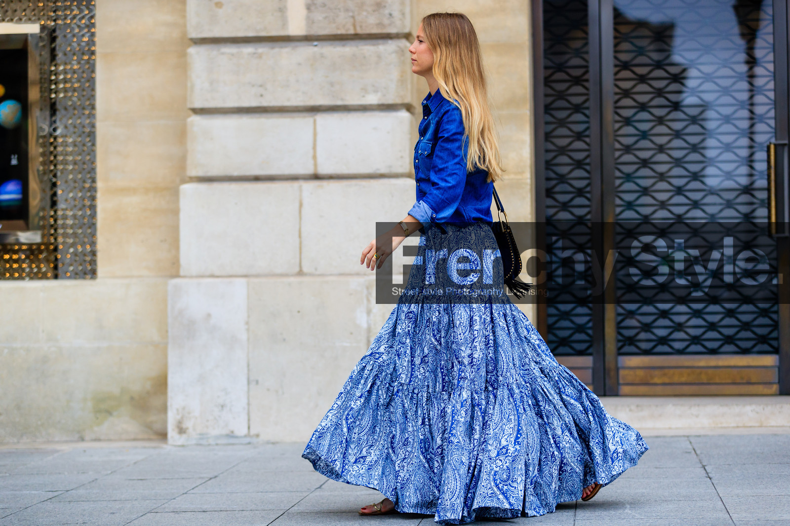 atmosphere details, AUTUMN WINTER 2016-2017, AW 16-17, blue bag, blue denim, blue skirt, bracelet, chloe, denim shirt, FALL WINTER 2016-2017, fashion week, frenchystyle, fringes, full length, FW, FW 16-17, golden jewelry, HAUTE COUTURE, horizontal, jonathan paciullo, long skirt, MENSWEAR, PARIS, PFW, pompons, printed skirt, street style, suede bag