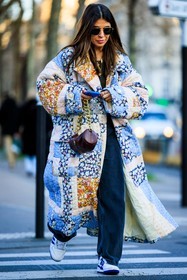 multiprint coat, flower coat, printed coat, multicolor coat, puffed coat, winter jacker, pencil bag, by far bag, baggy jeans, white sneakers, black sunglasses, fashion week, frenchystyle, FW, jonathan paciullo, street style, PFW, PARIS, menswear, AUTUMN WINTER 2022-2023, FALL WINTER 2022-2023, FW 22-23, full length, vertical