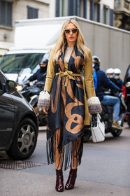 AUTUMN WINTER 2016-2017, AW 16-17, beige coat, black, black and white, black and white bag, black scarf, bordeaux, brown, brown boots, burgundy, christian dior, FALL WINTER 2016-2017, fashion week, frenchystyle, fringes, full length, FW, FW 16-17, high heels, jonathan paciullo, leather bag, leather boots, leather coat, LFW, LONDON, MENSWEAR, printed scarf, red, red boots, street style, studs, sunglasses, varnished leather shoes, vertical, white, white bag