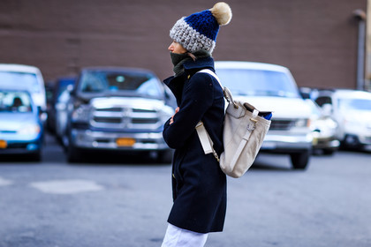atmosphere details, AUTUMN WINTER 2016-2017, AW 16-17, backpack, blue coat, detail, FALL WINTER 2016-2017, fashion week, frenchystyle, FW, FW 16-17, grey beanie, horizontal, jonathan paciullo, kaki scarf, leather bag, NEW YORK, NYFW, overcoat, pompons, street style, white bag, woman, wool