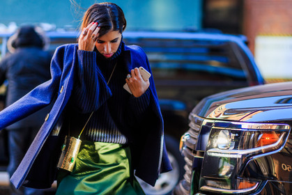 atmosphere details, AUTUMN WINTER 2016-2017, AW 16-17, blazer, blue jacket, blue knit, detail, fashion week, frenchystyle, FW, FW 16-17, gold bag, golden bag, green skirt, horizontal, jonathan paciullo, metallic skirt, NEW YORK, NYFW, shiny, street style, turtleneck sweater, woman