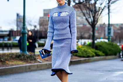 atmosphere details, AUTUMN WINTER 2016-2017, AW 16-17, blue dress, detail, fashion week, frenchystyle, FW, FW 16-17, horizontal, jonathan paciullo, knit dress, louis vuitton, monogram, NEW YORK, NYFW, street style, stripes, woman