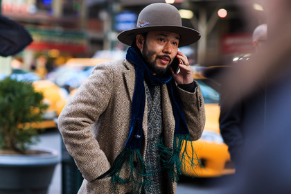 atmosphere details, AUTUMN WINTER 2016-2017, AW 16-17, blazer, blue scarf, brown hat, brown jacket, detail, FALL WINTER 2016-2017, fashion week, frenchystyle, FW, FW 16-17, horizontal, jonathan paciullo, man, NEW YORK, NYFW, street style, velvet