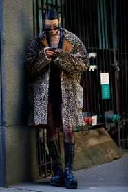 model, sora choi, leopard printed coat, fur coat, black leather jacket, black leather dress, black leather boots, high boots, flat boots, laced boots, black tights, beige coat, iphone, smartphone, fashion week, frenchystyle, FW, jonathan paciullo, street style, NYFW, NEW YORK, AUTUMN WINTER 2020-2021, FALL WINTER 2020-2021, FW 20-21, vertical, full length