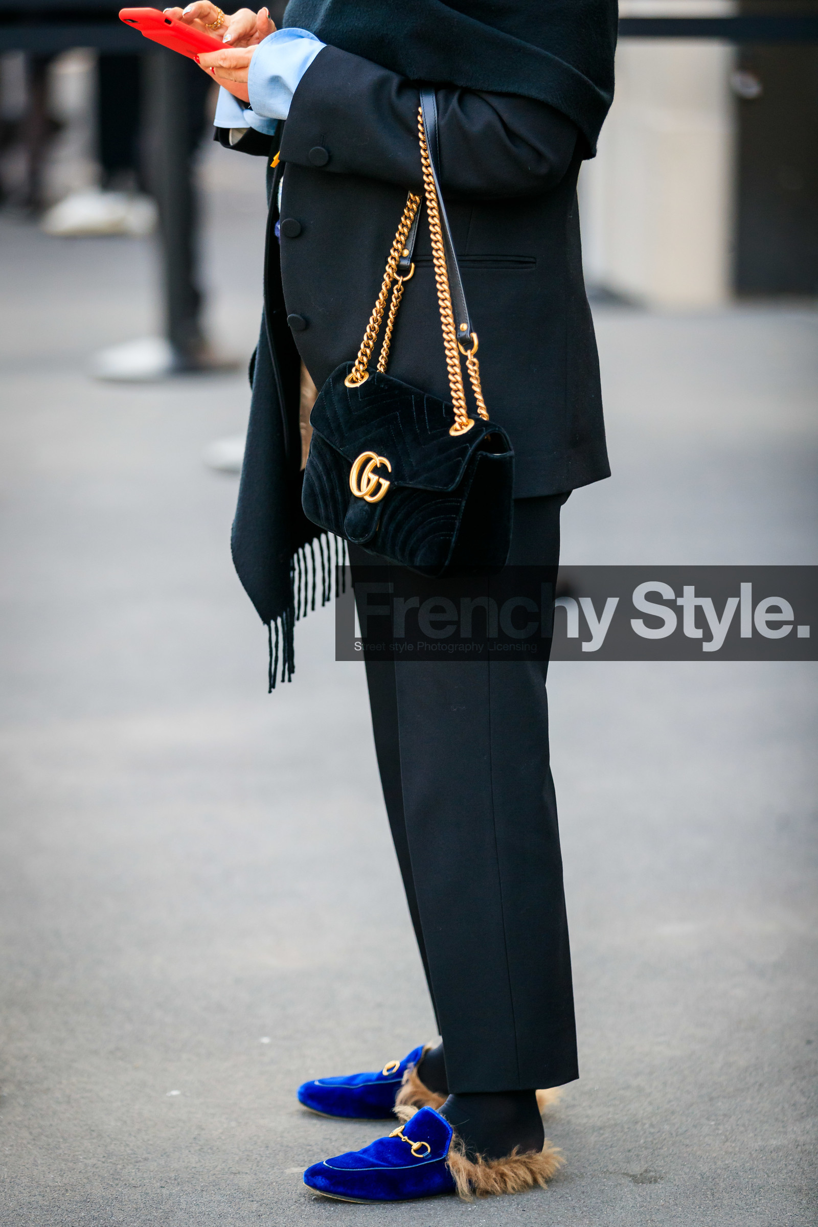 black bag, black jacket, black pants, black socks, black suit, blue shoes, fur shoes, gucci, leather bag, leather shoes, loafers, trousers, velvet, fashion week, frenchystyle, FW, jonathan paciullo, street style, MFW, MILAN, AUTUMN WINTER 2019-2020, AW 19-20, FALL WINTER 2019-2020, FW 19-20, vertical, atmosphere details, detail
