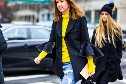 atmosphere details, AUTUMN WINTER 2016-2017, AW 16-17, black jacket, blazer, blue denim, denim pants, detail, fashion week, frenchystyle, FW, FW 16-17, horizontal, jeans, jonathan paciullo, NEW YORK, NYFW, ripped pants, street style, trousers, woman, yellow sweater