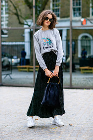 black bag, fashion week, frenchystyle, full length, FW, green skirt, grey sweater, jonathan paciullo, leather bag, leather sneakers, LFW, LONDON, printed sweater, printed t shirt, SPRING SUMMER 2017, SS 17, street style, suede bag, sunglasses, vertical, white sneakers, woman