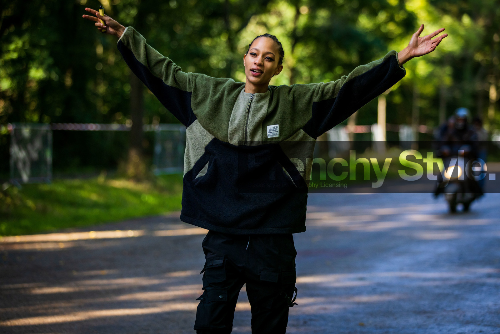 black jacket, black pants, cargo pants, fleece jacket, jacket, kakhi jacket, pants, Selena Forrest, zipped jacket, street style, jonathan paciullo, FW, frenchystyle, fashion week, PFW, PARIS, SPRING SUMMER 2022, SS 22, horizontal, atmosphere details