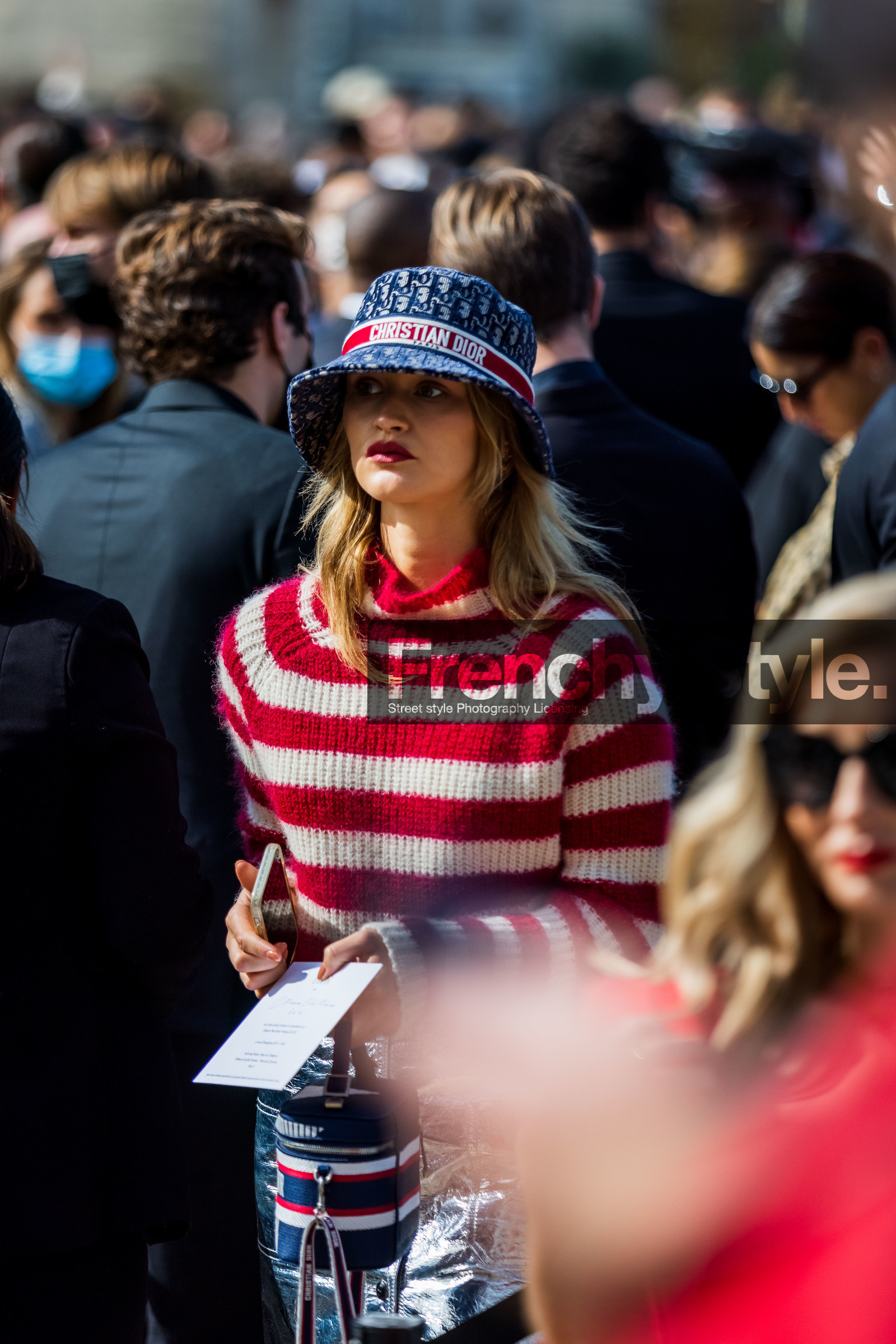 bag, bob, Chloé Lecareux, dior bag, dior logo, knitwear, logo print, navy bag, navy bob, printed bob, red knitwear, red turtleneck, silver skirt, skirt, striped turtleneck, stripes knitwear, turlteneck, street style, jonathan paciullo, FW, frenchystyle, fashion week, PFW, PARIS, SPRING SUMMER 2022, SS 22, vertical, atmosphere details