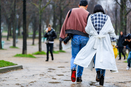 atmosphere details, AUTUMN WINTER 2017-2018, AW 17-18, back detail, black shoes, blue denim, bomber jacket, denim pants, FALL WINTER 2017-2018, fashion week, frenchystyle, full length, FW, FW 17-18, high heels, horizontal, jeans, jonathan paciullo, leather bag, leather shoes, loewe, open back, PARIS, PFW, pink jacket, plaid, street style, tartan, Tiffany Hsu, trench coat, trousers, white coat, yellow bag