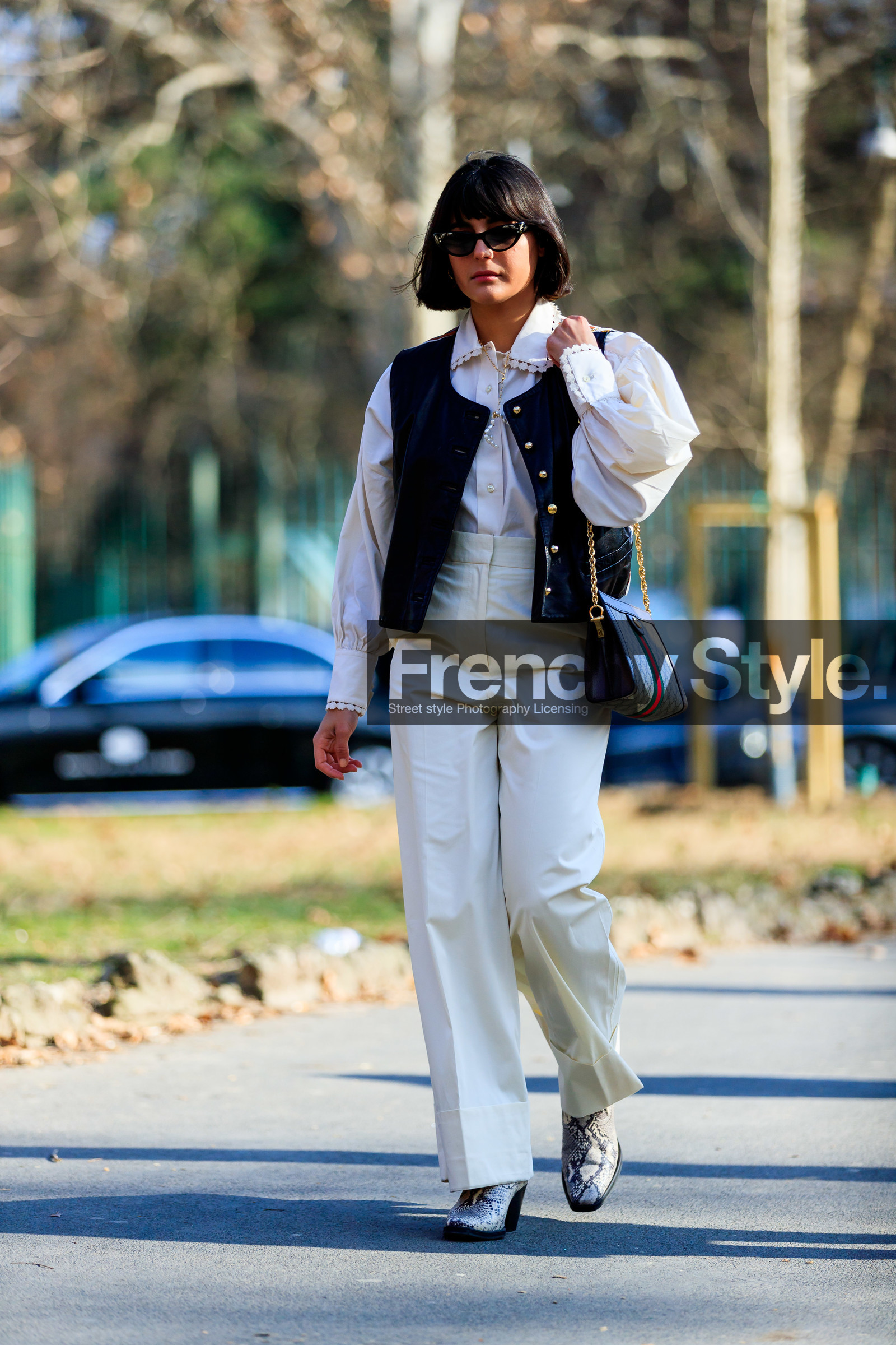 black jacket, brown bag, graphic bag, gucci, leather bag, leather jacket, leather shoes, maria bernad, monogram, printed bag, sunglasses, trousers, white pants, white shirt, MILAN, MFW, fashion week, frenchystyle, FW, jonathan paciullo, street style, AUTUMN WINTER 2019-2020, AW 19-20, FALL WINTER 2019-2020, FW 19-20, vertical, full length