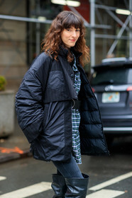 model, black coat, down jacket, striped coat, checked shirt, grey jeans, denim, belted shirt, fashion week, frenchystyle, FW, jonathan paciullo, street style, NYFW, NEW YORK, AUTUMN WINTER 2020-2021, FALL WINTER 2020-2021, FW 20-21, vertical, atmosphere details, detail