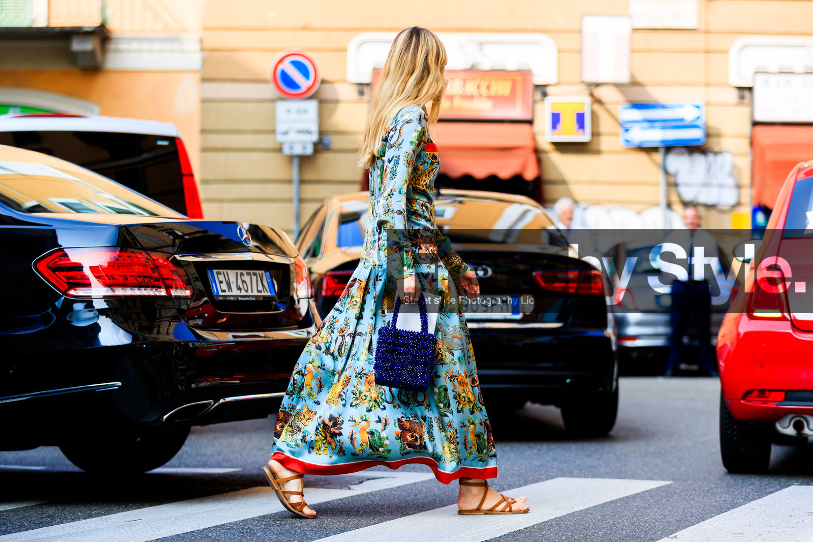 animal print, blue bag, blue dress, brown sandals, floral, flowers, graphic dress, gucci, leather bag, leather shoes, multicolor dress, printed dress, turquoise, fashion week, frenchystyle, FW, jonathan paciullo, street style, MFW, MILAN, SPRING SUMMER 2019, SS 19, atmosphere details, horizontal, full length